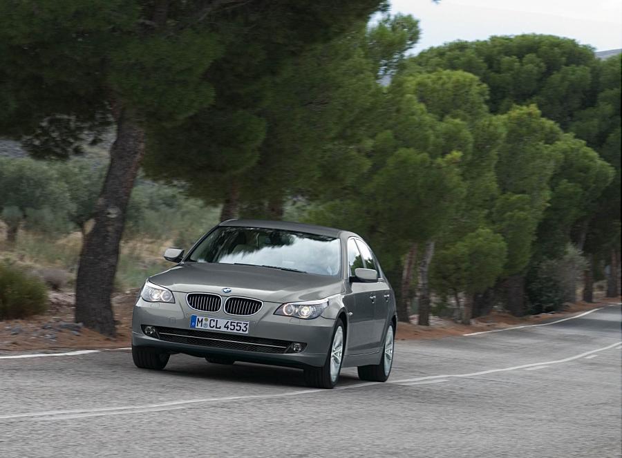  BMW 5-Series 2007 года  (фото 86 из 93)